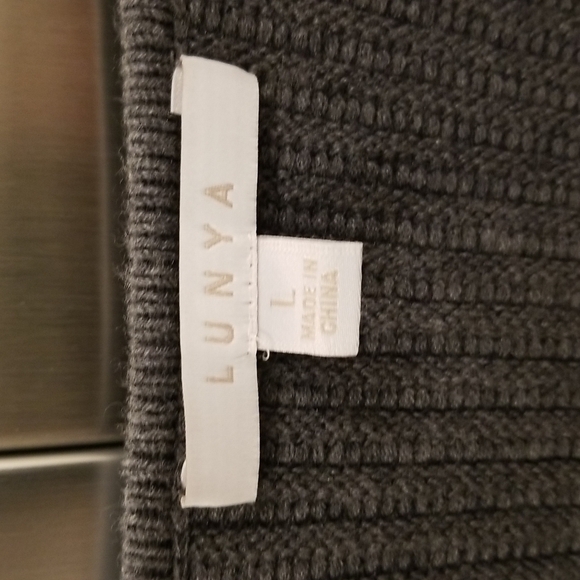 💕LUNYA💕 Cozy Cotton Silk Reversible Pullover Restful Grey Heather Large  NWOT - Picture 12 of 14